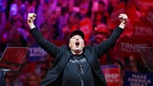 Elon Musk, der wohlhabendste Mensch der Welt, kassierte 38 Milliarden Euro vom Staat. (Bild: AFP/ANGELA WEISS)